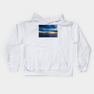 Lake Mulwala, Yarrwonga, Victoria, Australia. Kids Hoodie